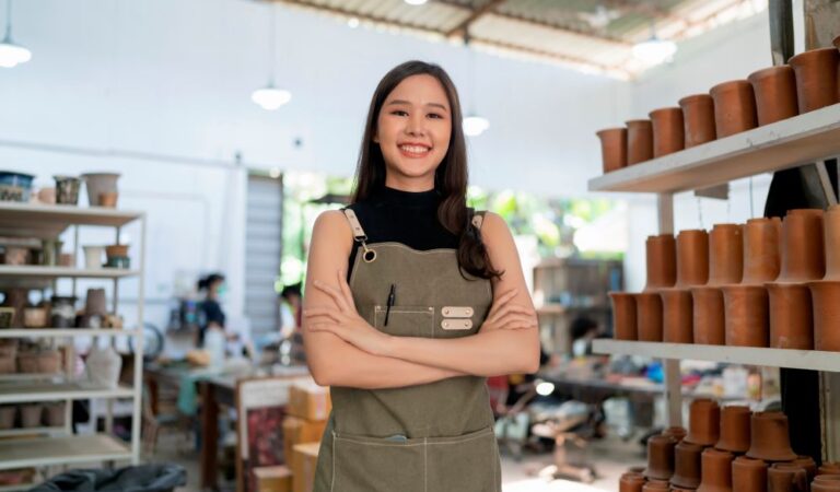Jobstreet by SEEK: Easy talent huntingfor small, medium businesses through SMEasy Jobstreet by SEEK: Easy talent huntingfor small, medium businesses through SMEasy